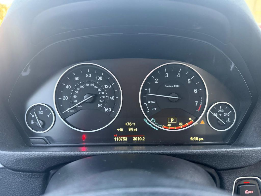 2015 BMW 3 Series Image 14