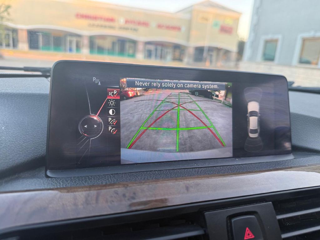 2015 BMW 3 Series Image 16