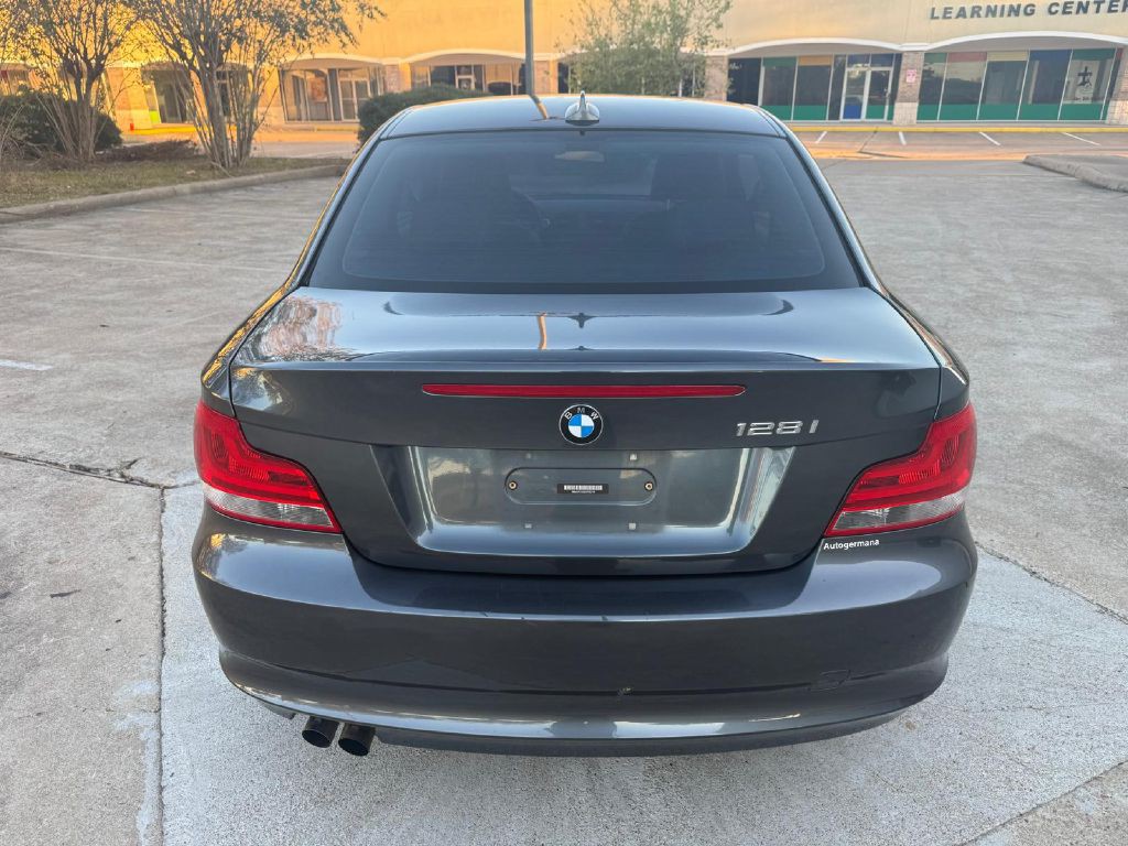 2013 BMW 1 Series Image 6