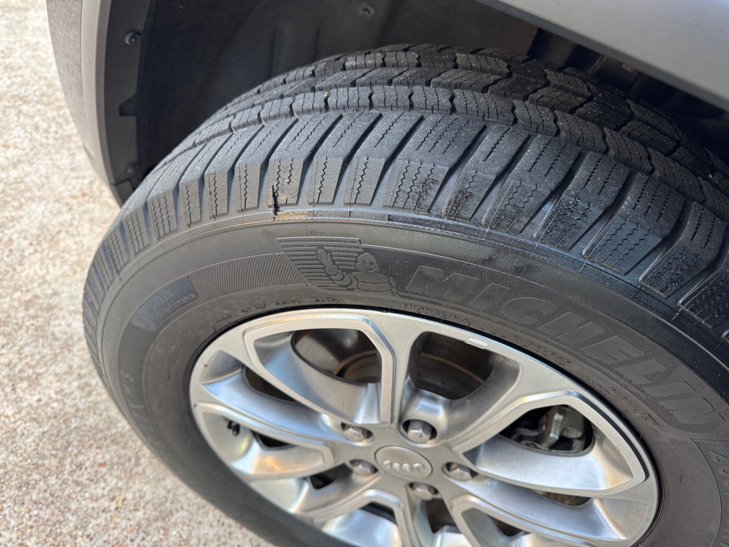 2015 Jeep Grand Cherokee Image 16