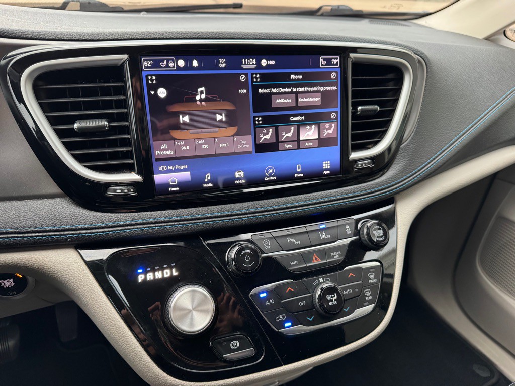 2021 Chrysler Pacifica Image 18