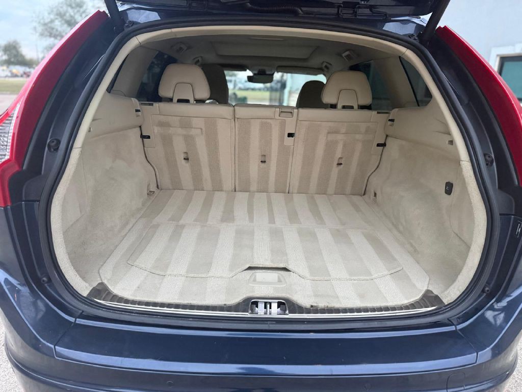 2015 Volvo XC60 Image 11