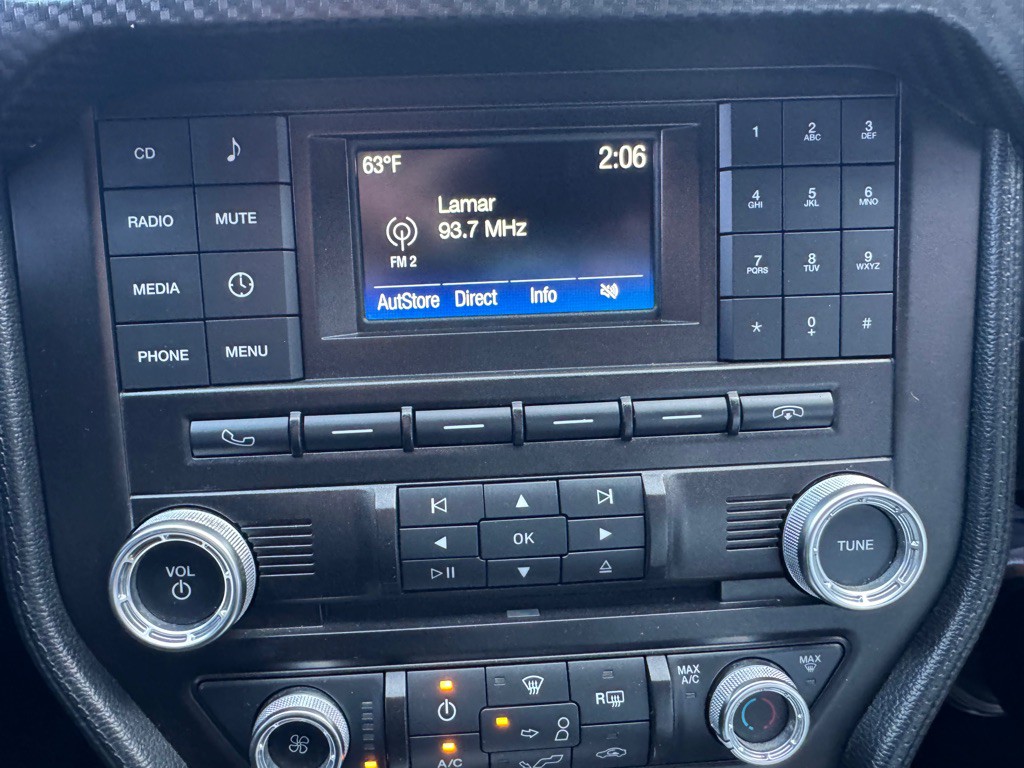 2017 Ford Mustang Image 18