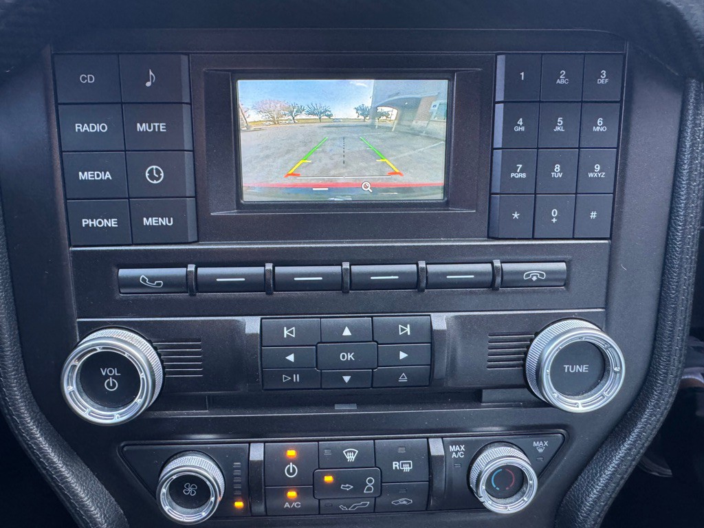 2017 Ford Mustang Image 19