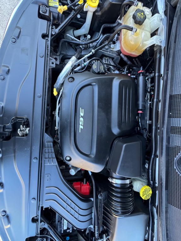 2018 Chrysler Pacifica Image 16