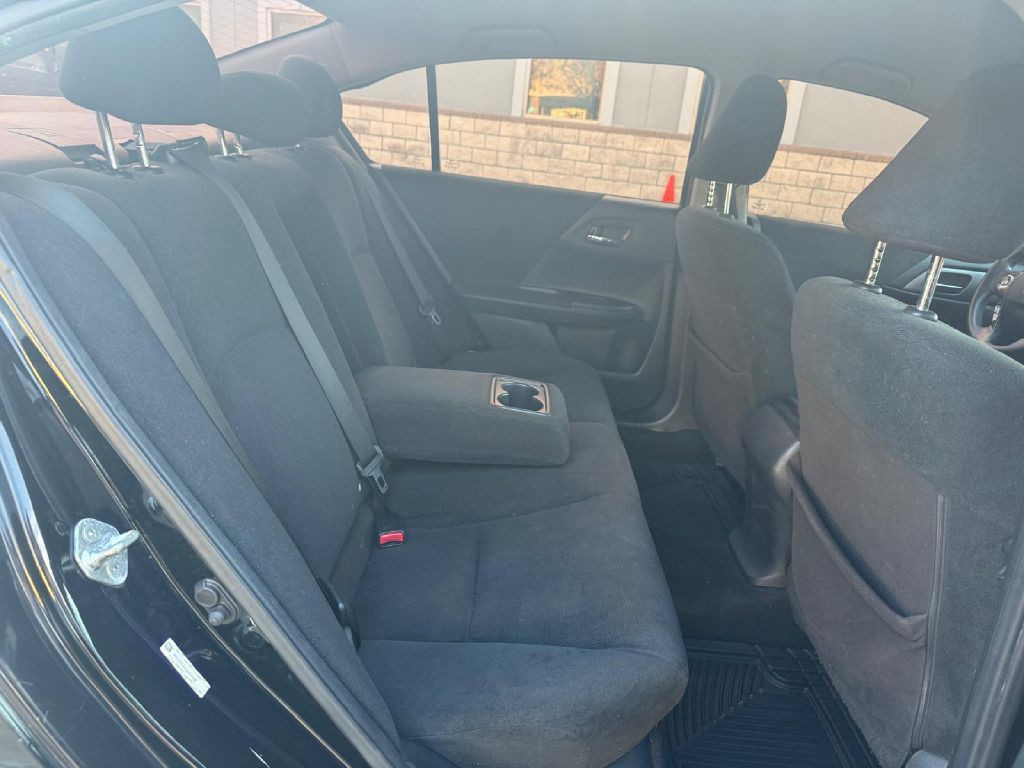 2013 Honda Accord Image 12