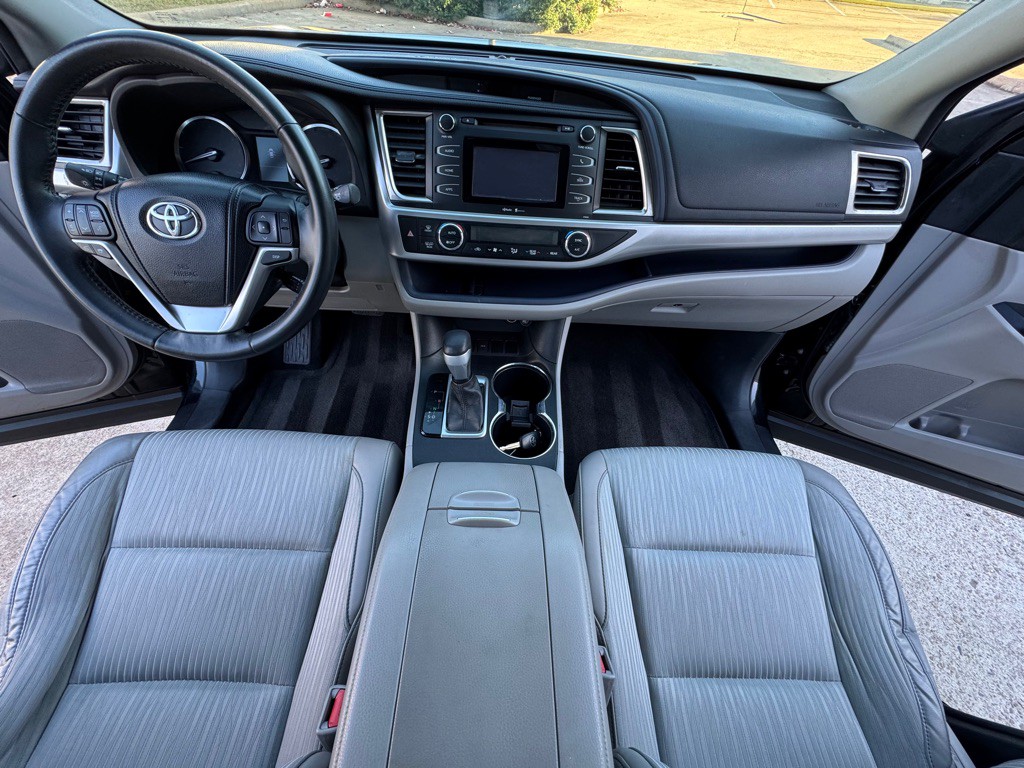 2014 Toyota Highlander Image 13