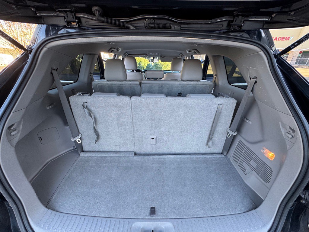 2014 Toyota Highlander Image 15