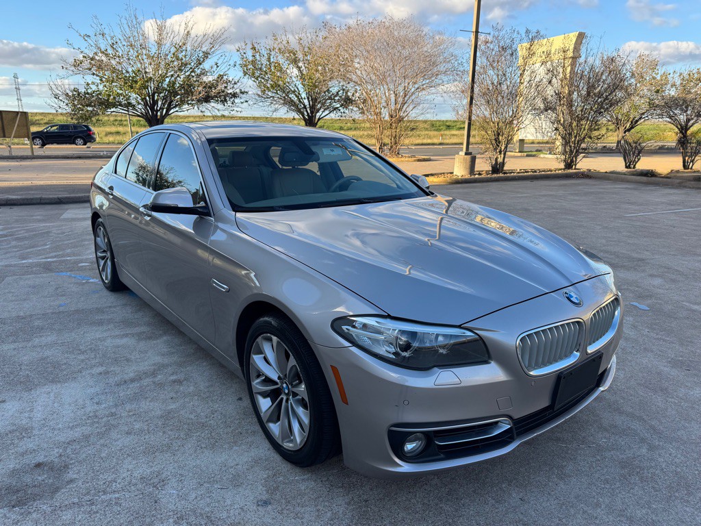 2014 BMW 5 Series Image 2