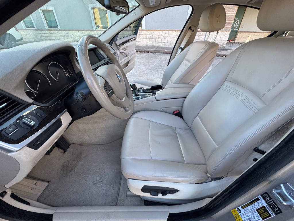 2014 BMW 5 Series Image 8
