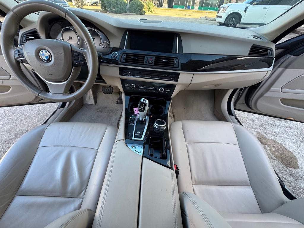 2014 BMW 5 Series Image 12