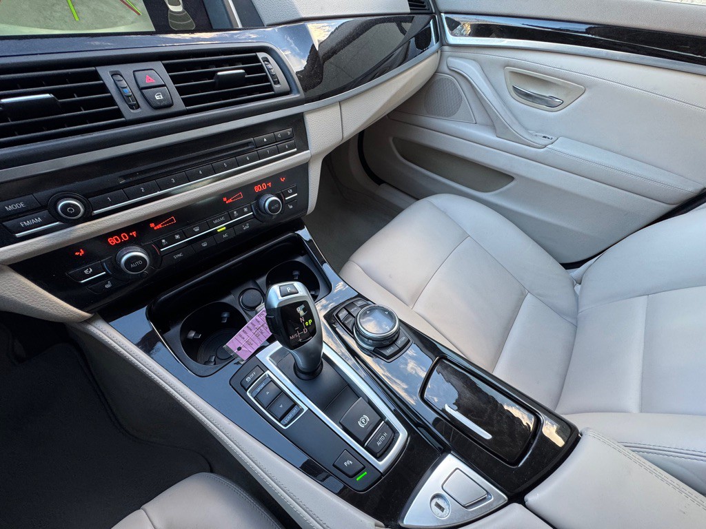 2014 BMW 5 Series Image 18