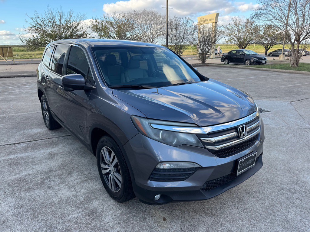 2017 Honda Pilot Image 2