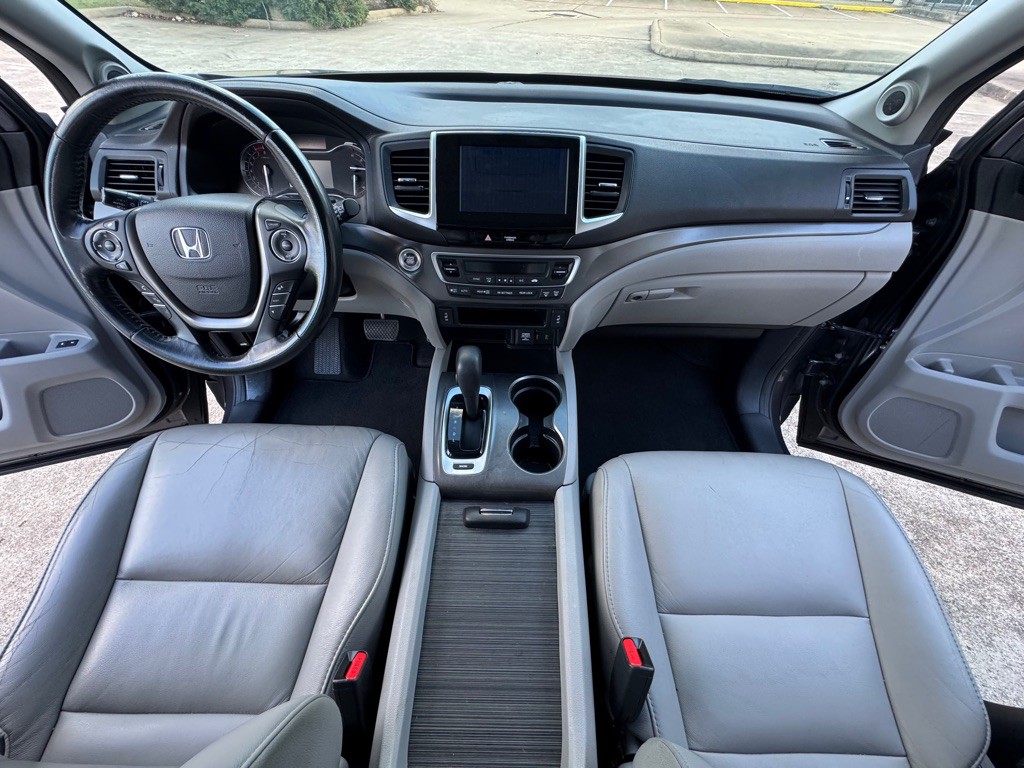 2017 Honda Pilot Image 14