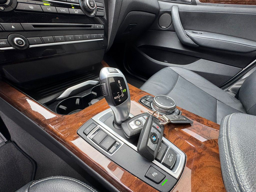 2016 BMW X3 Image 18