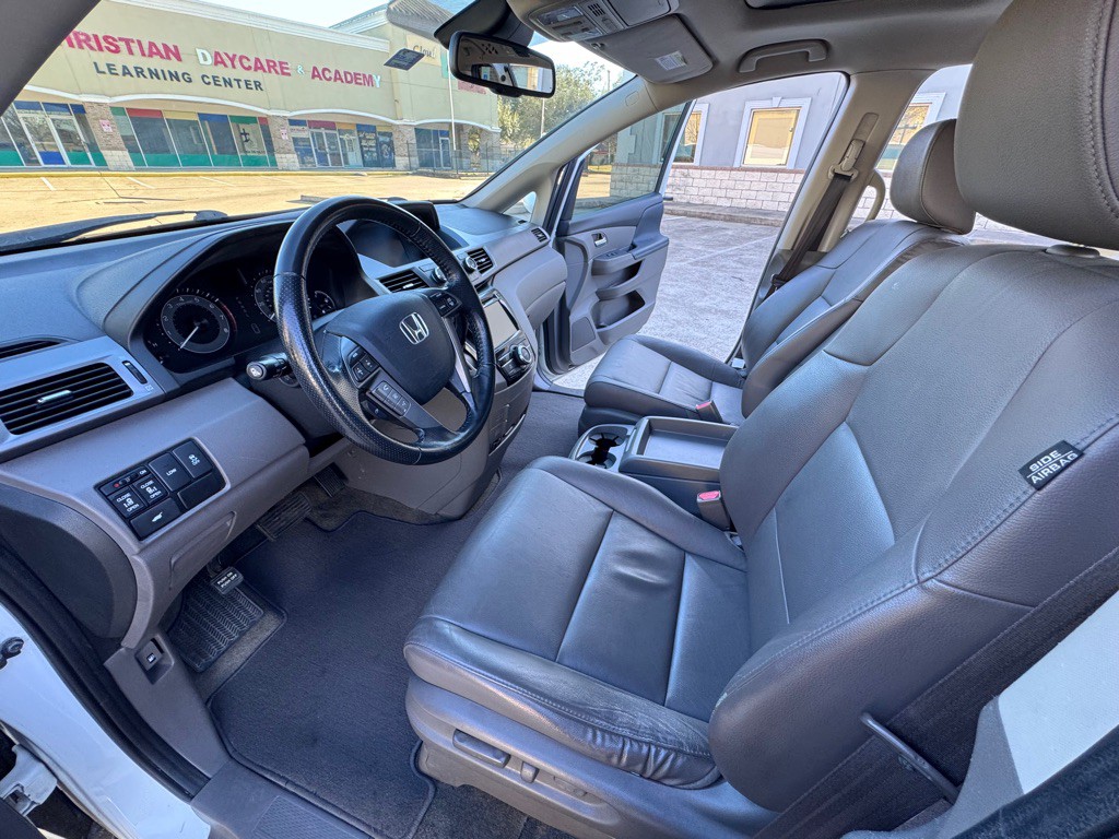 2014 Honda Odyssey Image 8