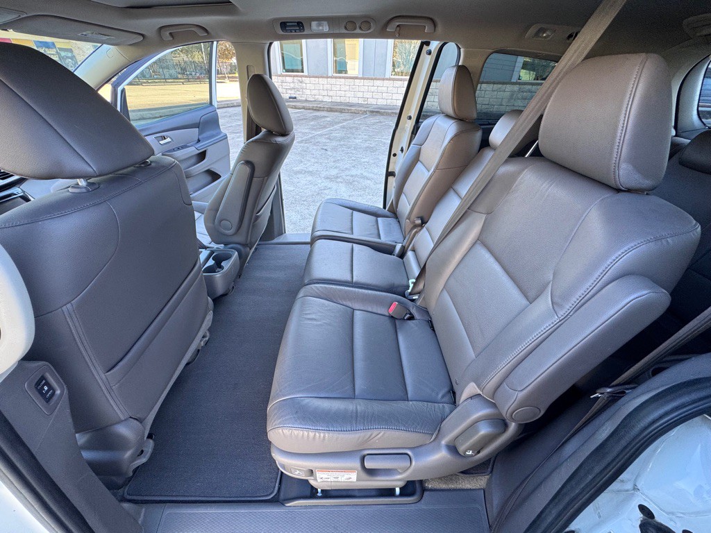 2014 Honda Odyssey Image 9
