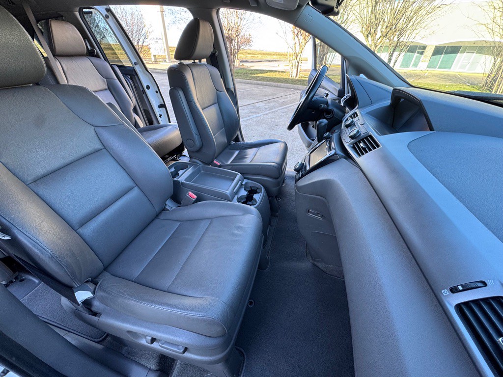 2014 Honda Odyssey Image 12