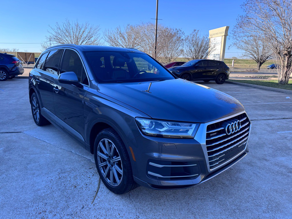 2019 Audi Q7 Image 2