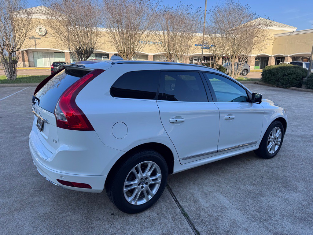 2015 Volvo XC60 Image 4