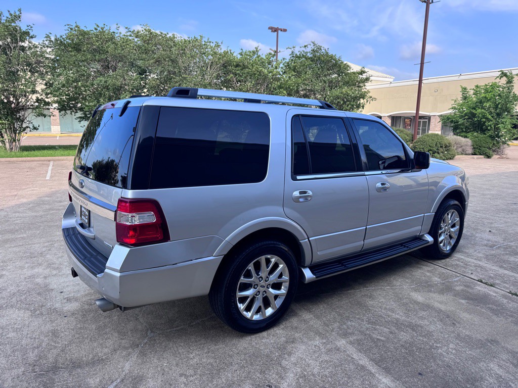 2017 Ford Expedition Image 4