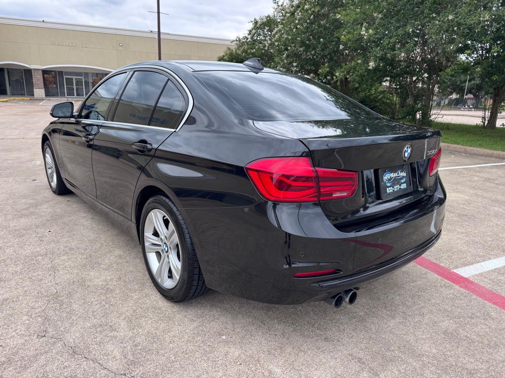 2017 BMW 3 Series Image 6