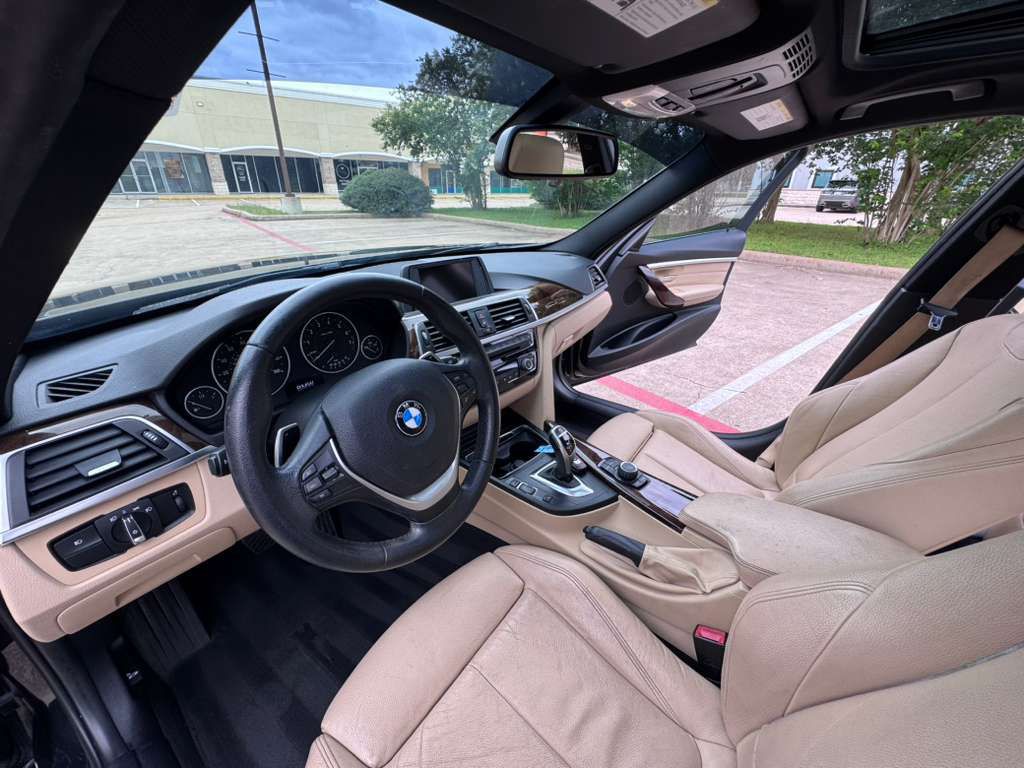 2017 BMW 3 Series Image 10