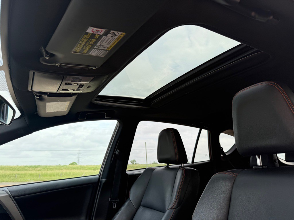 2016 Toyota Rav4 Image 8