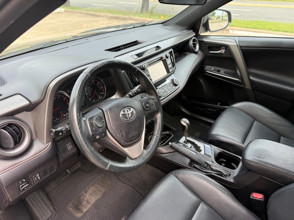 2016 Toyota Rav4 Image 9