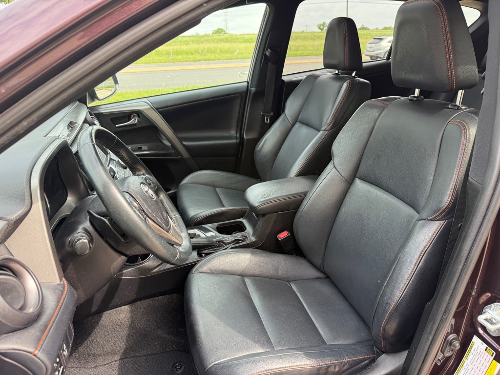2016 Toyota Rav4 Image 10