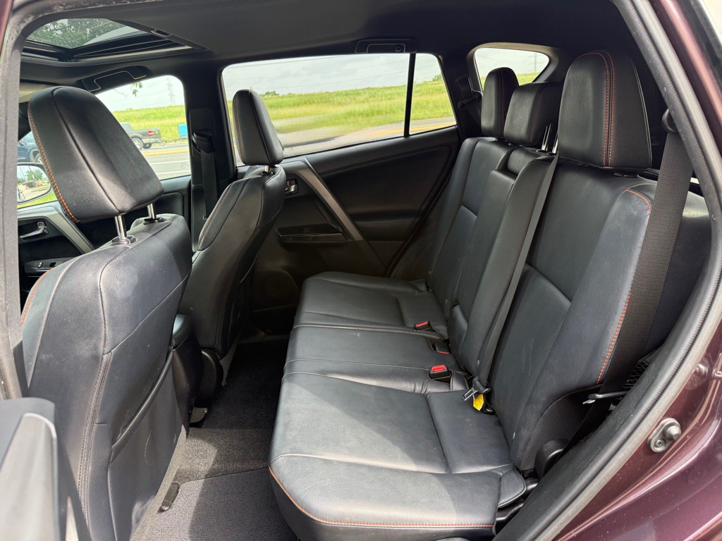 2016 Toyota Rav4 Image 11
