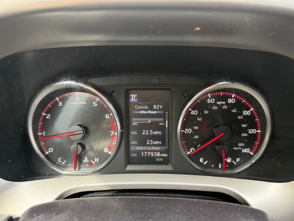 2016 Toyota Rav4 Image 18