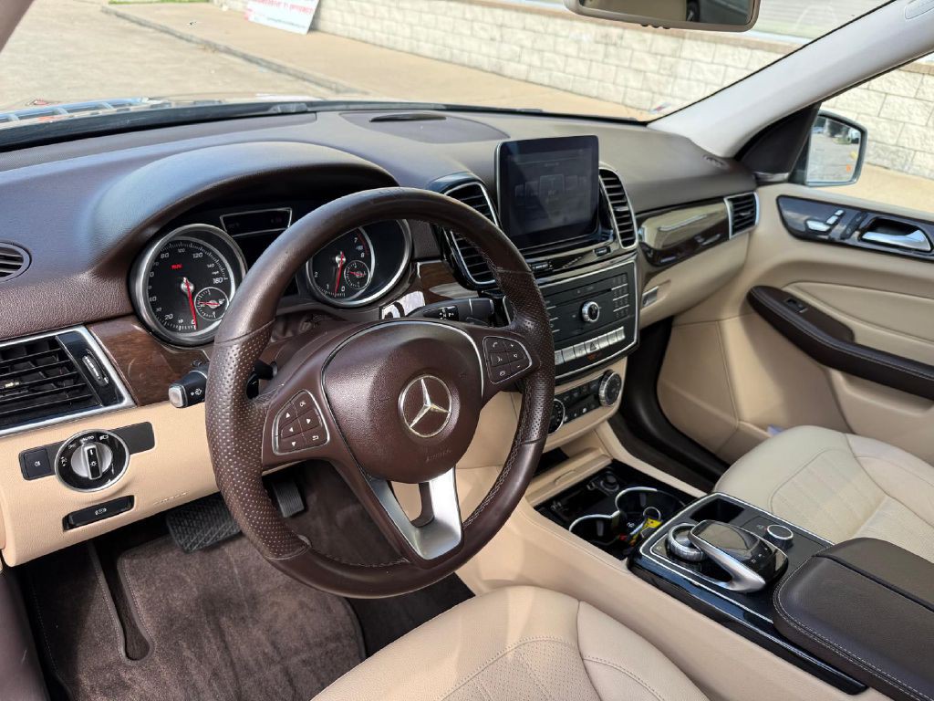 2017 Mercedes-Benz GLE-Class Image 9