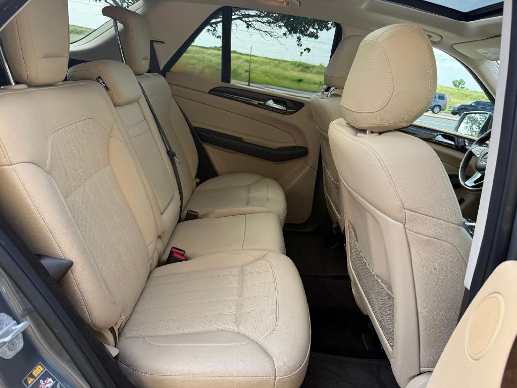 2017 Mercedes-Benz GLE-Class Image 12