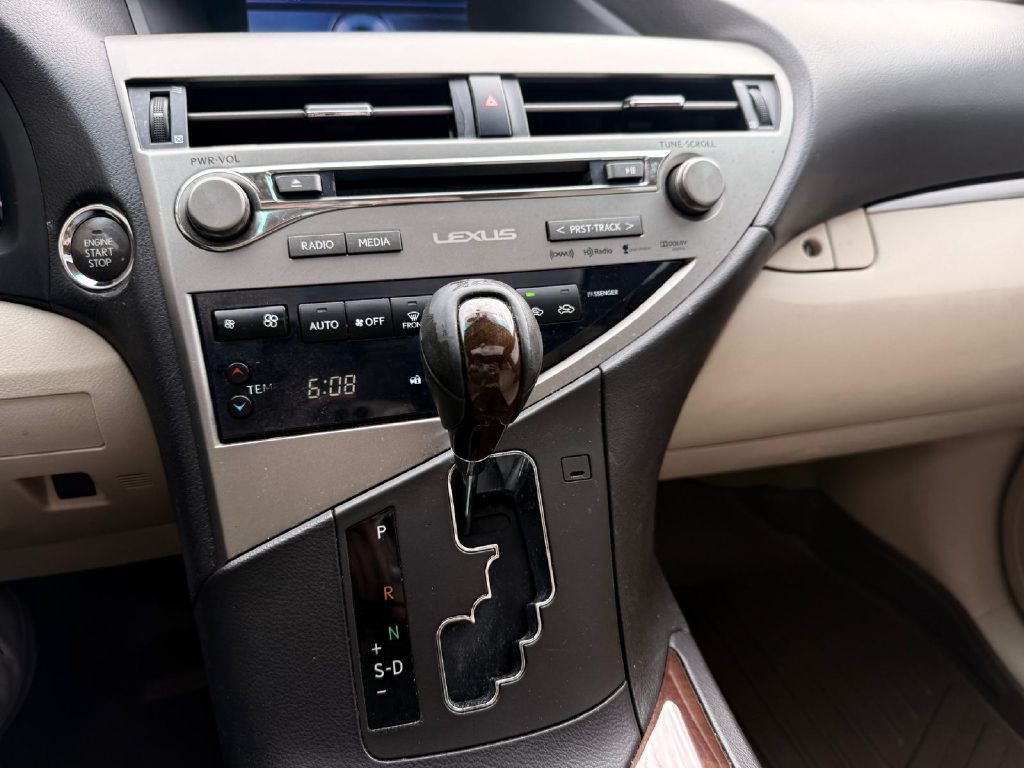 2015 Lexus RX Image 17
