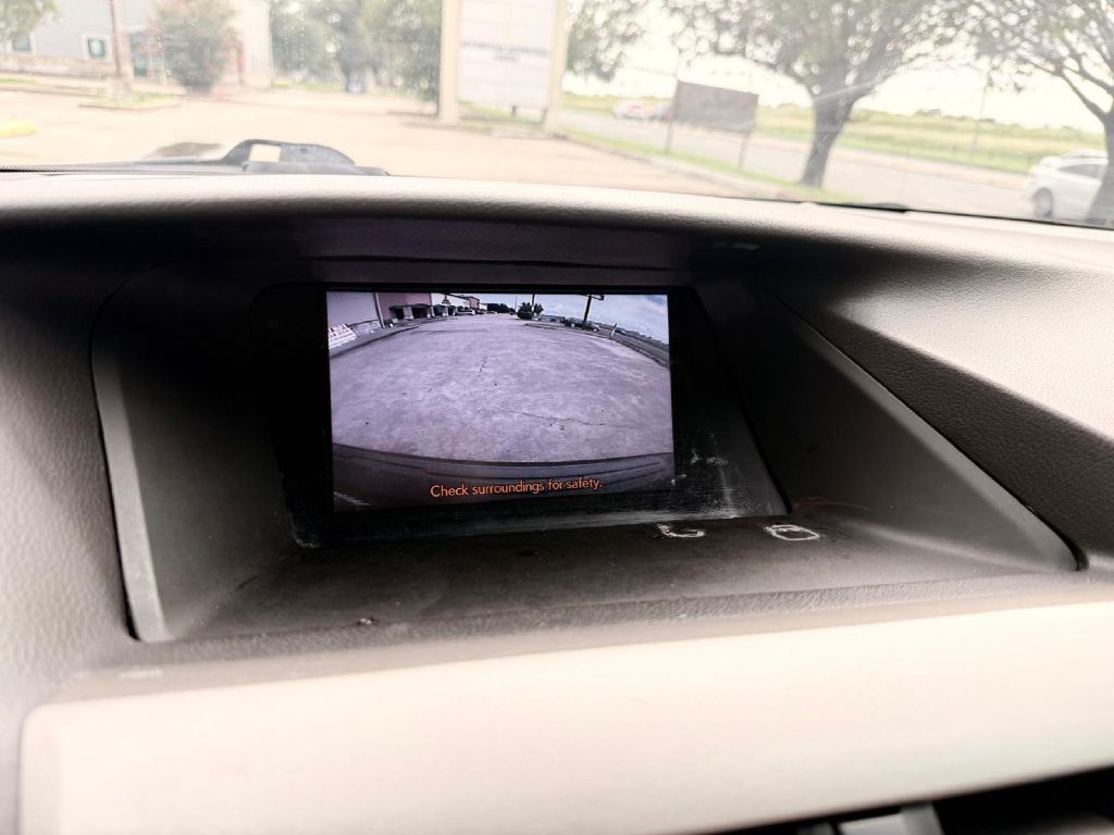 2015 Lexus RX Image 18