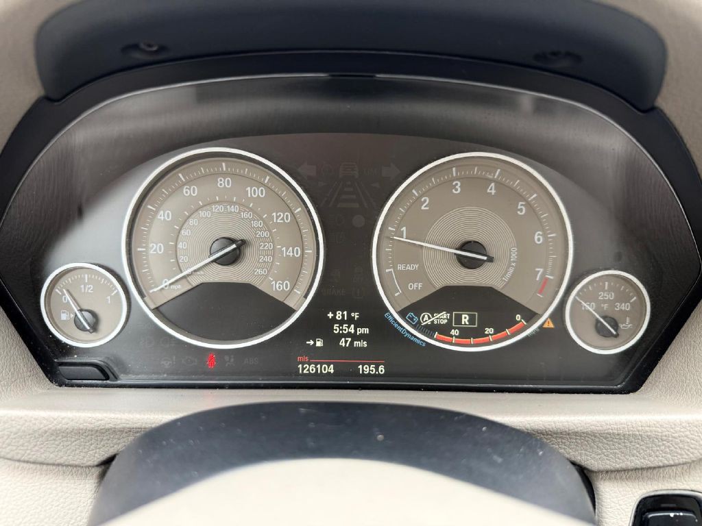 2013 BMW 3 Series Image 20