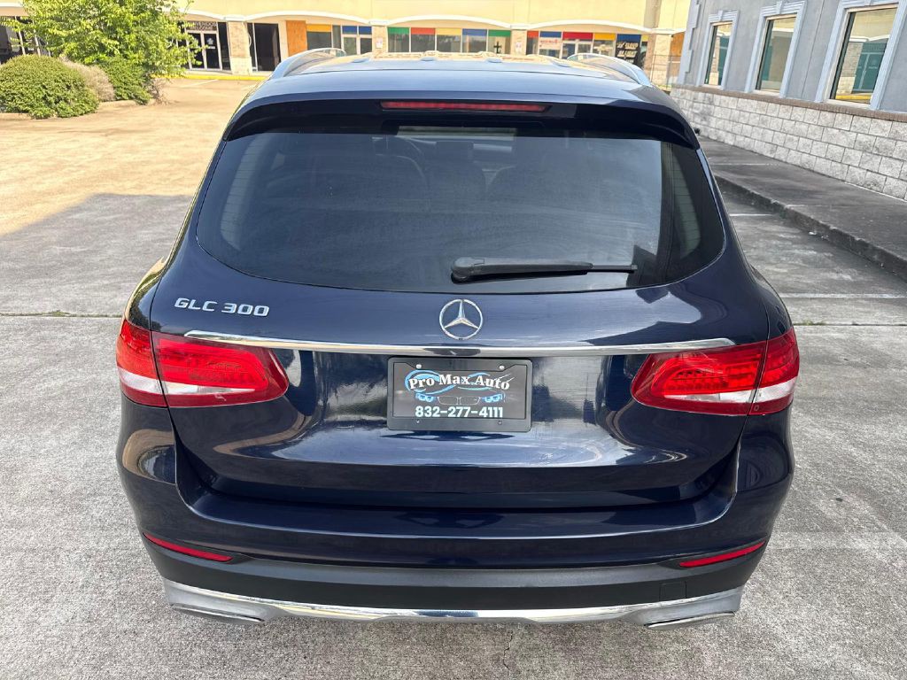 2019 Mercedes-Benz GLC-Class Image 4