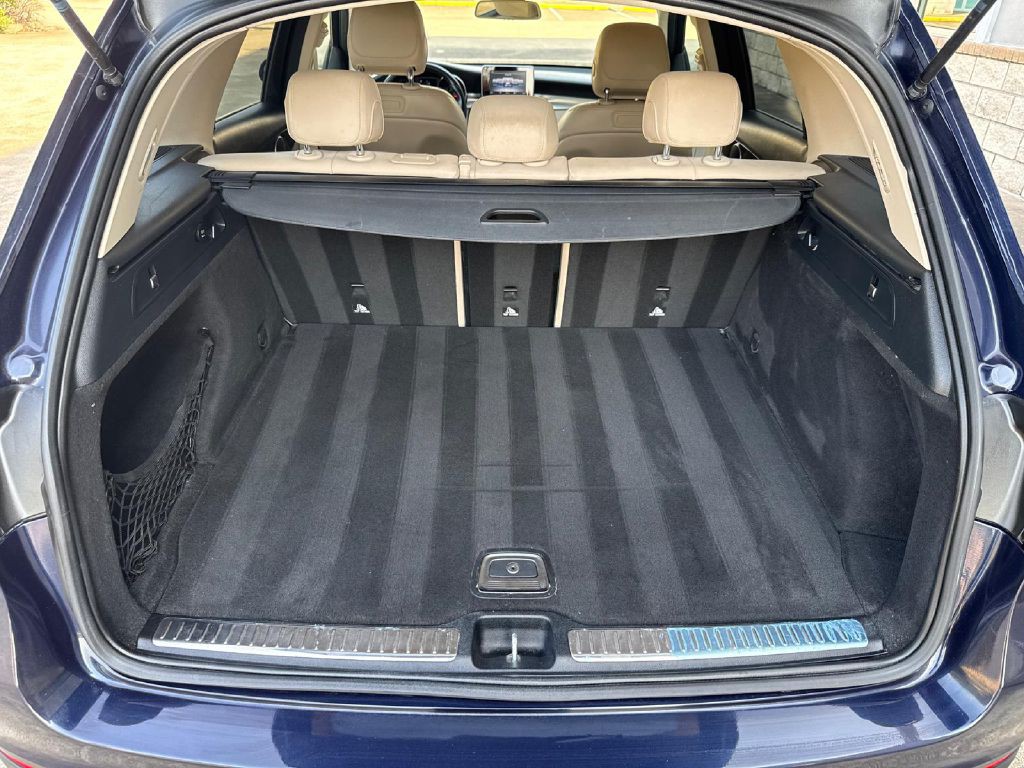 2019 Mercedes-Benz GLC-Class Image 14