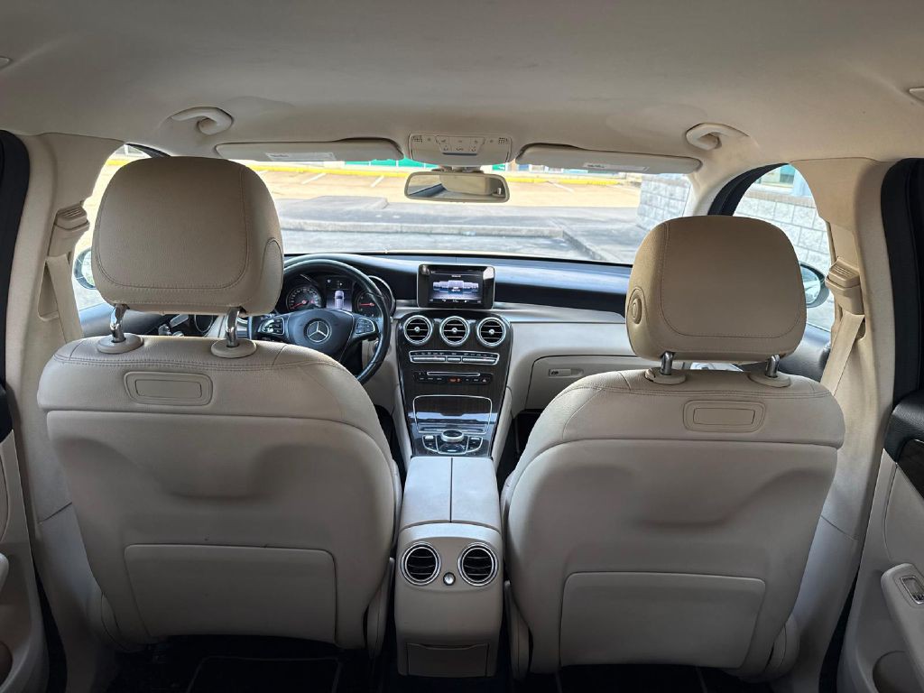 2019 Mercedes-Benz GLC-Class Image 15