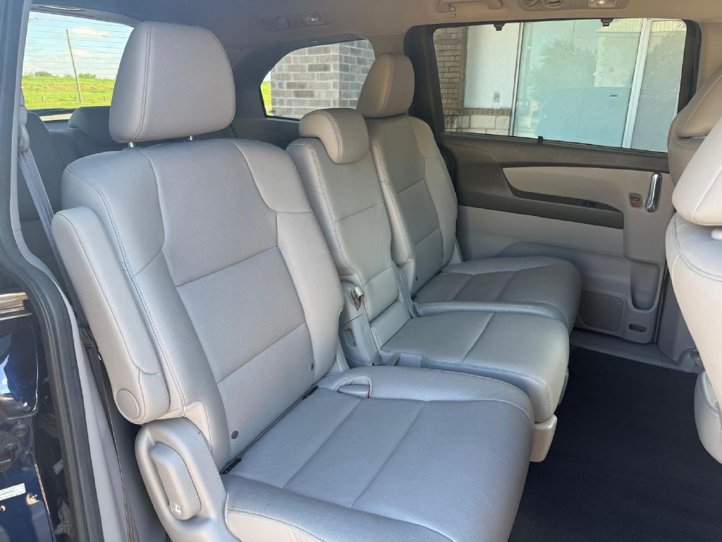 2017 Honda Odyssey Image 14