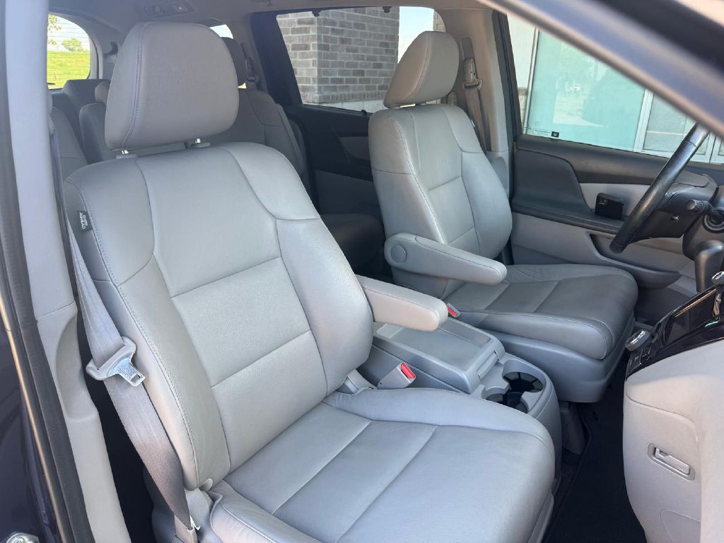 2017 Honda Odyssey Image 15