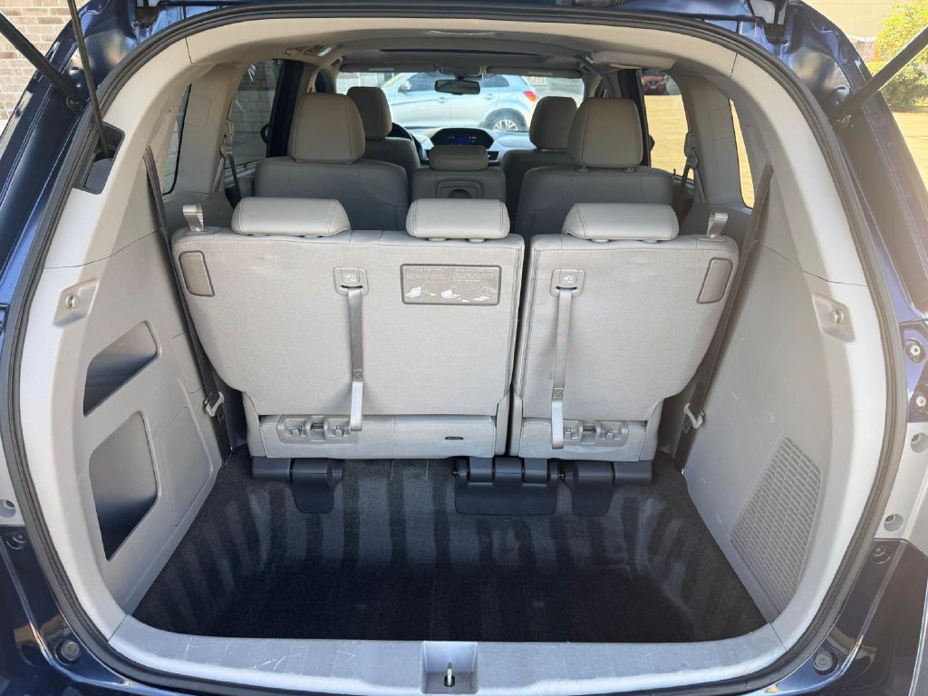 2017 Honda Odyssey Image 16