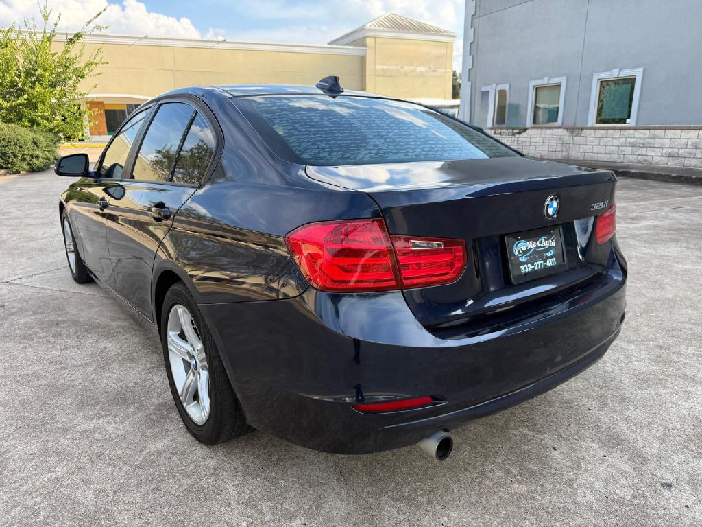 2014 BMW 3 Series Image 7