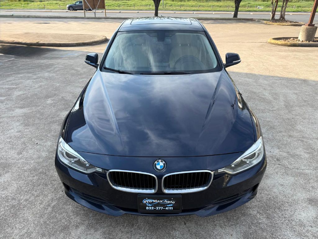 2014 BMW 3 Series Image 10