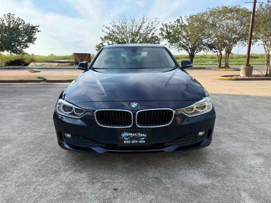 2014 BMW 3 Series Image 11