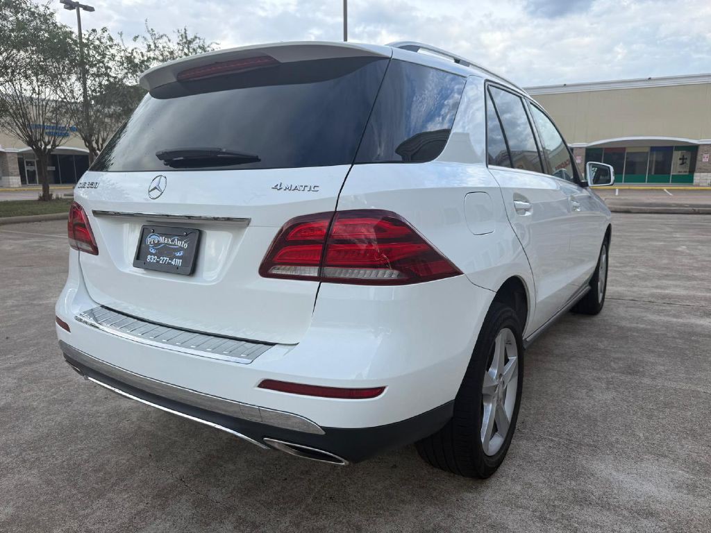 2016 Mercedes-Benz GLE-Class Image 4