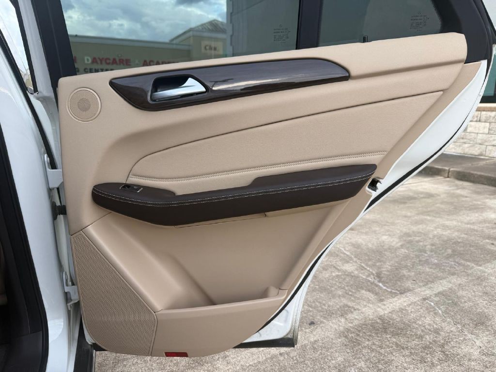 2016 Mercedes-Benz GLE-Class Image 14