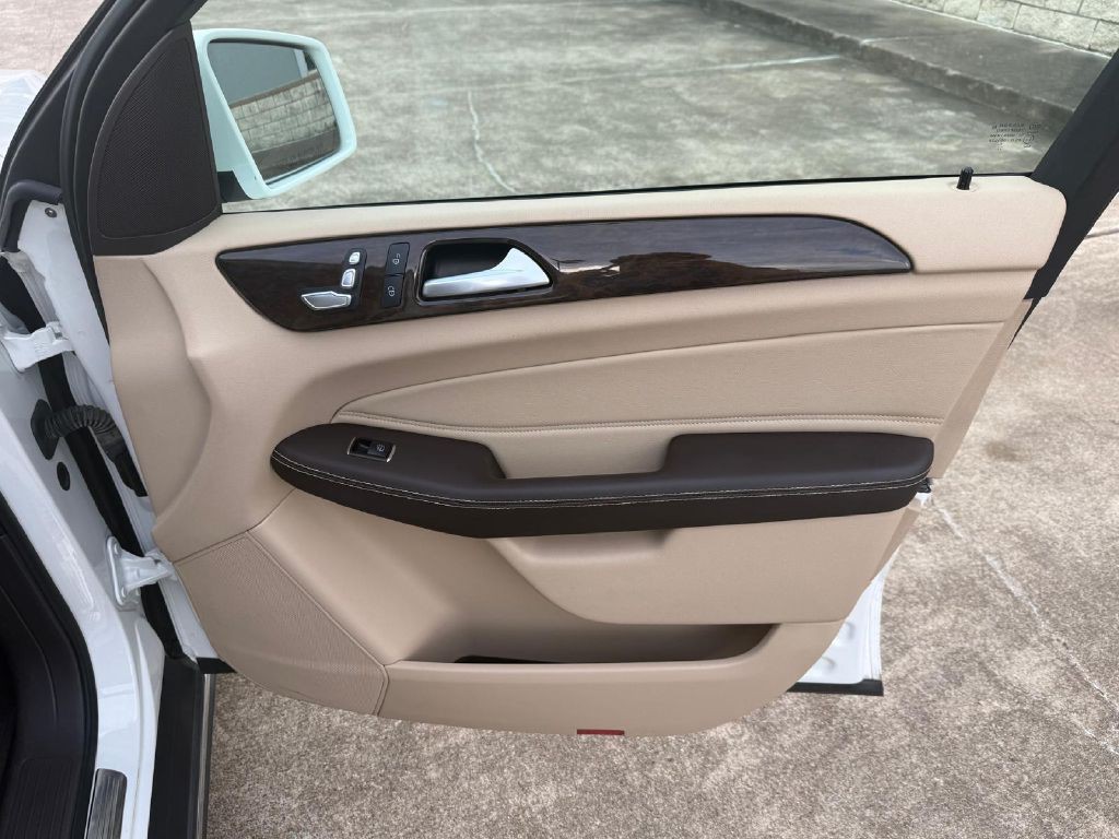 2016 Mercedes-Benz GLE-Class Image 15