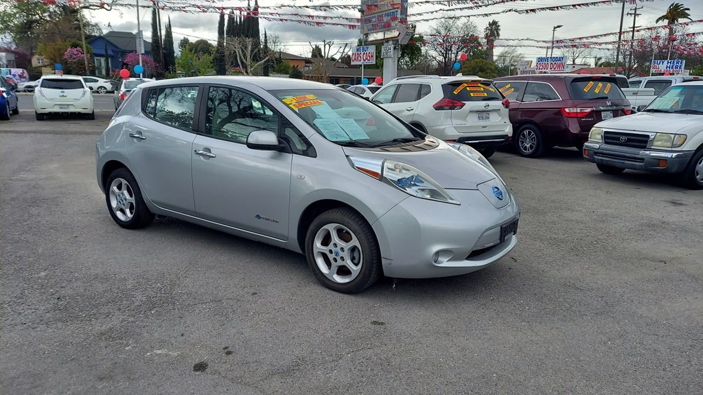 2011 Nissan Leaf Image 7